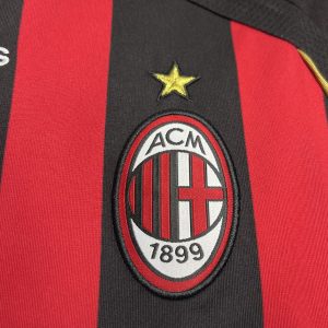 Retro AC Milan 2006/07 Home Jersey