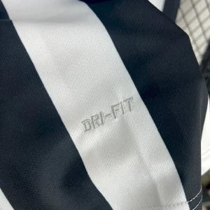 Retro Juventus 2014/15 Home Jersey