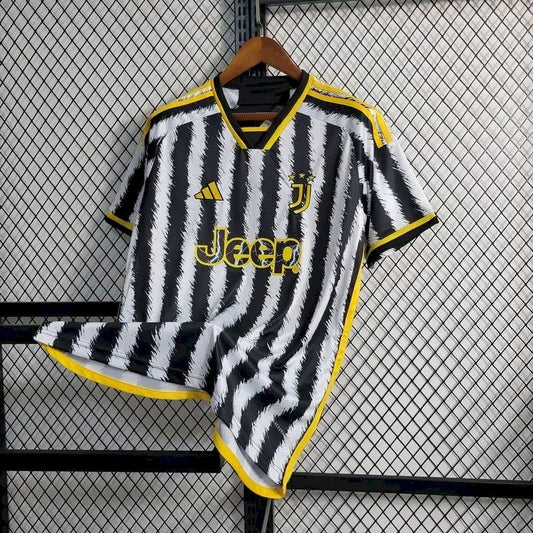 Men’s Juventus 2023/24 Home Jersey