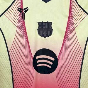 Camiseta edición especial amarilla y rosa del Barcelona 2025/26 (con Champions League)