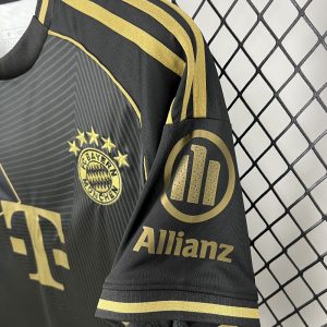 Men’s Bayern Munich 2025/26 Black Gold Special Edition Jersey