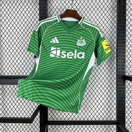 Men’s Newcastle United 2025/26 Away Jersey
