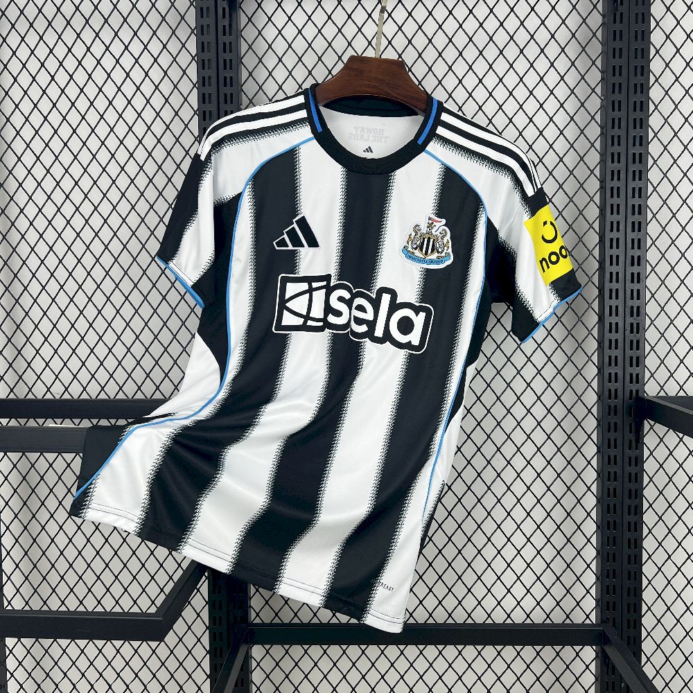 Men’s Newcastle United 2025/26 Home Jersey